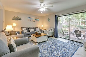 1/4 Mi to Ocean: Beach Pebble Townhome w/ Patio