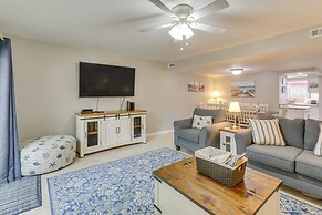 1/4 Mi to Ocean: Beach Pebble Townhome w/ Patio