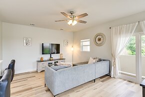 Steps to TCU Campus: Modern Fort Worth Apt