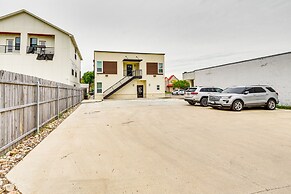 Steps to TCU Campus: Modern Fort Worth Apt