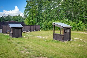 Putt-putt, Pickleball + Trails: Glenville Getaway