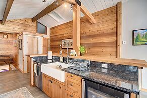 Hot Tub & Mtn Views: Waterfront Grand Lake Cabin!