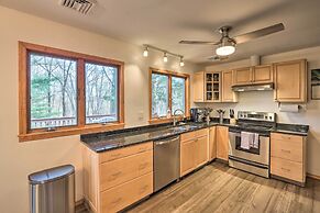 Family-friendly Woodbury Home With Yard + Deck!