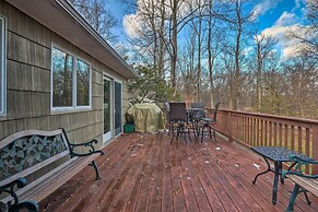 Family-friendly Woodbury Home With Yard + Deck!