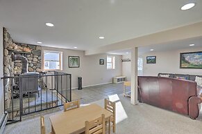 Family-friendly Woodbury Home With Yard + Deck!