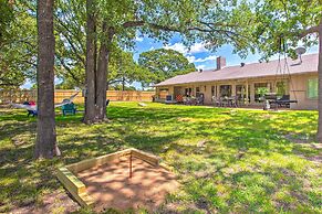Lake View Tangled at Texoma Home w/ Hot Tub!
