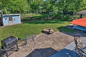 Home w/ Fire Pit - 8 Mi to Dtwn Mile Square!