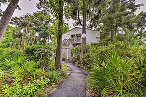 < 1 Mi to Beach: Condo w/ Community Perks in Hhi!