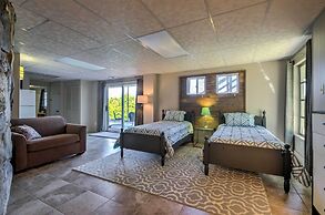Hendersonville Vacation Rental - 3 Mi to Downtown!