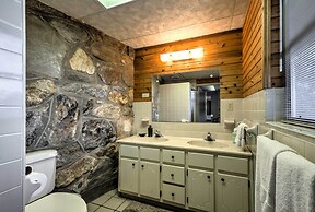 Hendersonville Home w/ Views - 3 Mi to Downtown!