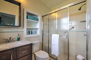 Hendersonville Home w/ Views - 3 Mi to Downtown!