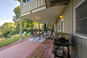 Hendersonville Home w/ Views - 3 Mi to Downtown!