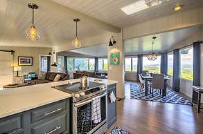 Hendersonville Home w/ Views - 3 Mi to Downtown!