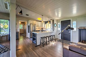 Hendersonville Home w/ Views - 3 Mi to Downtown!