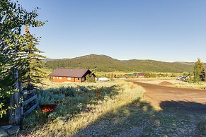 Cozy Island Park Cabin, 20 Mi to Yellowstone!