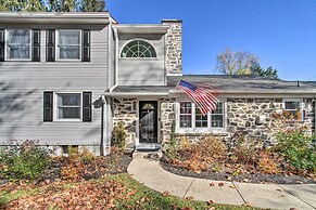 20 Mi to Philly: Inviting Home w/ Yard in Wayne!
