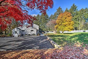 20 Mi to Philly: Inviting Home w/ Yard in Wayne!