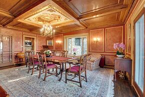 Hot Tub & Mtn Views: Expansive Hazleton Retreat