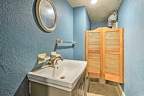 Hot Tub & Mtn Views: Expansive Hazleton Retreat