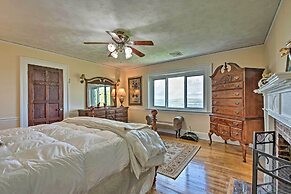 Hot Tub & Mtn Views: Expansive Hazleton Retreat