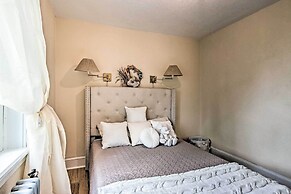 Hot Tub & Mtn Views: Expansive Hazleton Retreat