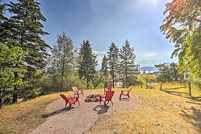 Cozy Lakeside Home w/ Lake & Mountain Views!