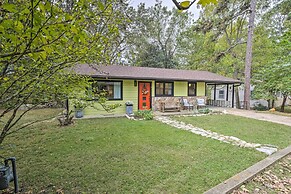 Renovated Eureka Springs Home - 1 Mi to Downtown!