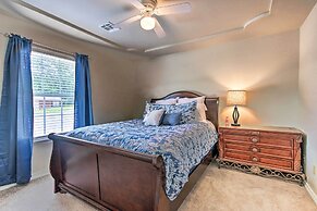 Deck & Lake Access: Cozy Townhome in Eucha