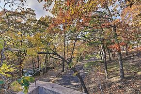 Deck & Lake Access: Cozy Townhome in Eucha