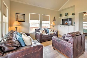Port Bolivar Getaway w/ Ocean View: Walk to Beach!