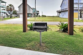 Port Bolivar Getaway w/ Ocean View: Walk to Beach!