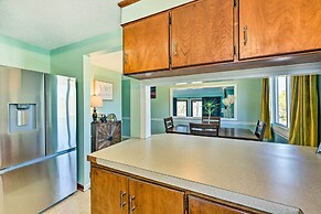 Near Ouachita River: Home w/ Deck in Hot Springs