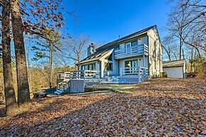 Near Ouachita River: Home w/ Deck in Hot Springs