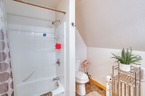 Remote Elk City Escape w/ Decks & Mtn Views!