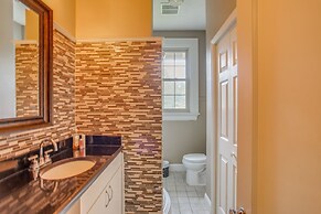 Family Laurinburg Home w/ Private Yard & BBQ