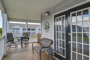 Gulf Shores Condo w/ Pool Access, 5 Mi to Beach!