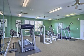 Gulf Shores Condo w/ Pool Access, 5 Mi to Beach!