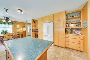 Lovely Waldo Cottage Escape - Pet Friendly!