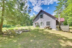 Lovely Waldo Cottage Escape - Pet Friendly!