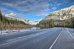 Expansive Getaway ~ 2 Miles to Mendenhall Glacier!