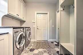 Extravagant Atglen Manor w/ Private 60-acre Land!