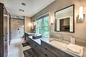 Extravagant Atglen Manor w/ Private 60-acre Land!