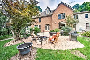 Extravagant Atglen Manor w/ Private 60-acre Land!