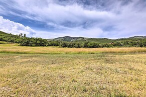 Sunlight Mountain Home w/ Hot Tub & View!