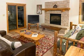 Sunlight Mountain Home w/ Hot Tub & View!