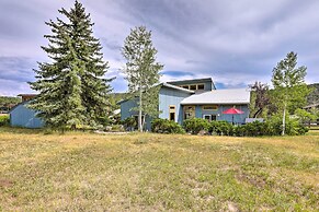Sunlight Mountain Home w/ Hot Tub & View!