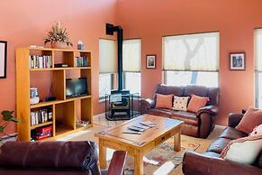 Sunlight Mountain Home w/ Hot Tub & View!