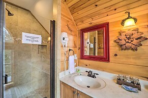 Hot Tub & Game Room: 'A Mountain Dream' in Vilas