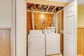 Pocono Retreat: Access to Community Lake & Beach!