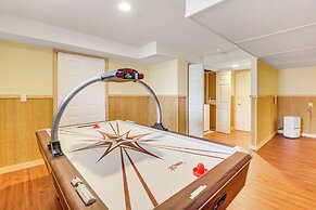 Pocono Retreat: Access to Community Lake & Beach!